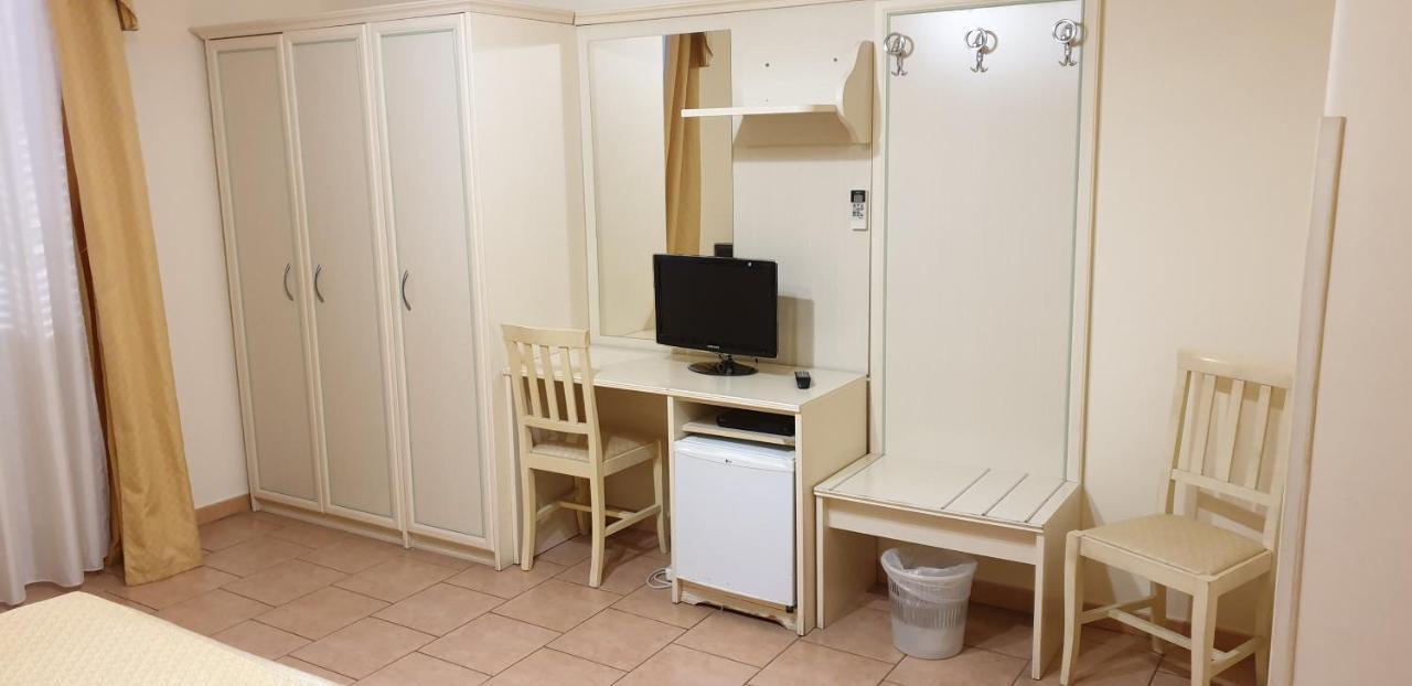 Rs San Sebastiano Holidays Acireale Eksteriør bilde
